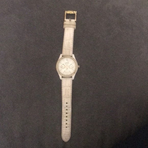 Fossil white watch - Picture 4 of 5